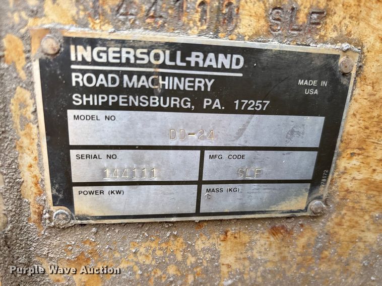 image for item DT0078 1996 Ingersoll Rand DD-24 double drum vibratory roller