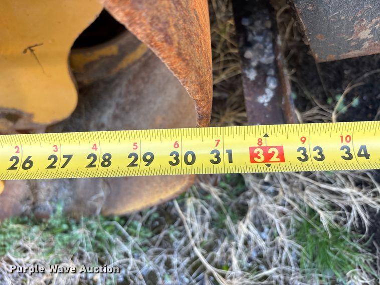 image for item DT0079 2000 Caterpillar CB-334D double drum vibratory roller