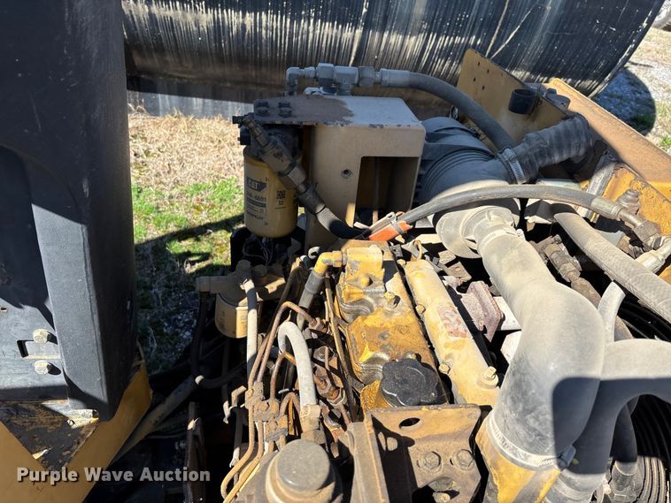 image for item DT0079 2000 Caterpillar CB-334D double drum vibratory roller