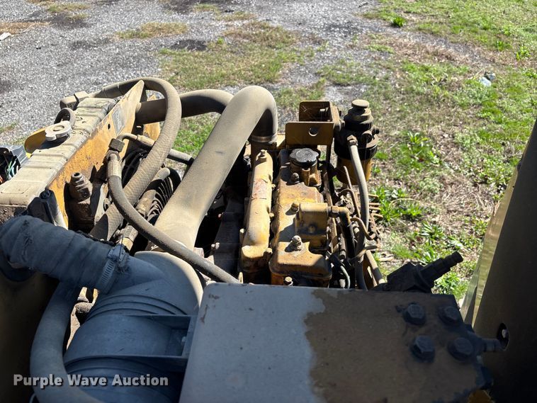 image for item DT0079 2000 Caterpillar CB-334D double drum vibratory roller