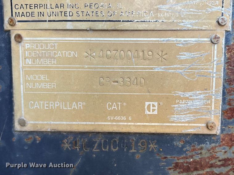 image for item DT0079 2000 Caterpillar CB-334D double drum vibratory roller