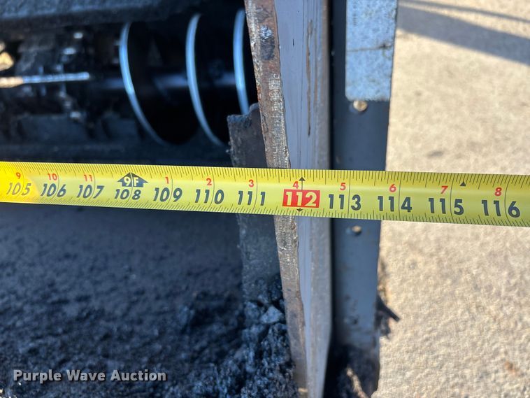 image for item DT0084 2006 Roadtec MTV-1000C material transfer vehicle