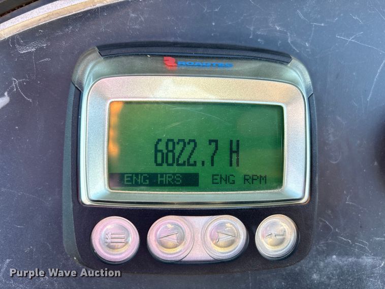 image for item DT0084 2006 Roadtec MTV-1000C material transfer vehicle