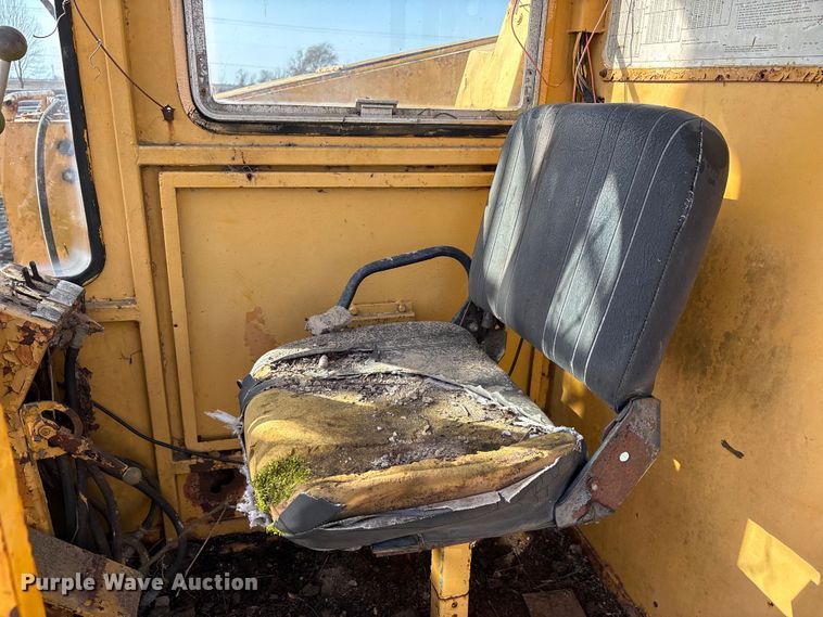 image for item DT0086 1974 Lima 700-HC crane