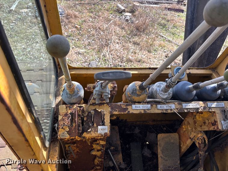 image for item DT0086 1974 Lima 700-HC crane