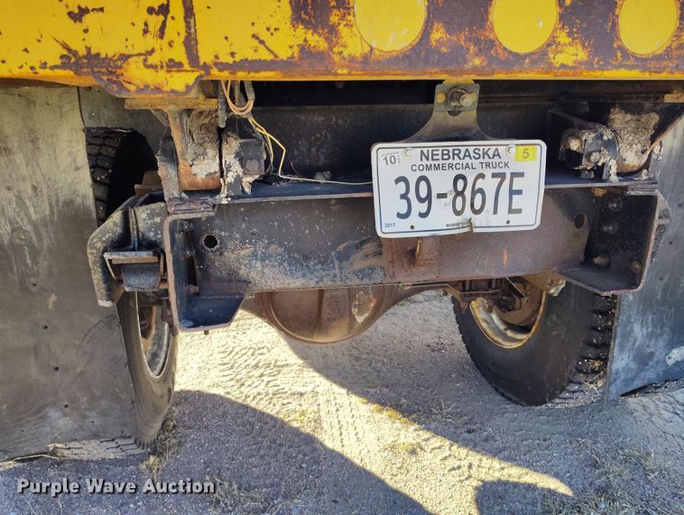 image for item DT0975 1973 Dodge D600 dump truck