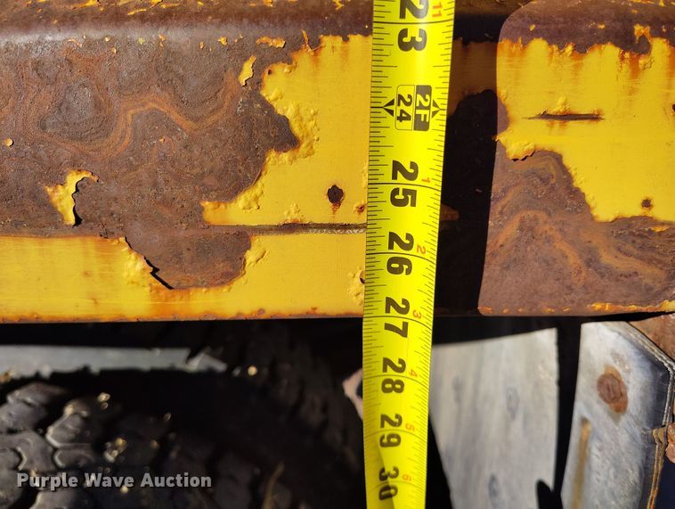 image for item DT0975 1973 Dodge D600 dump truck