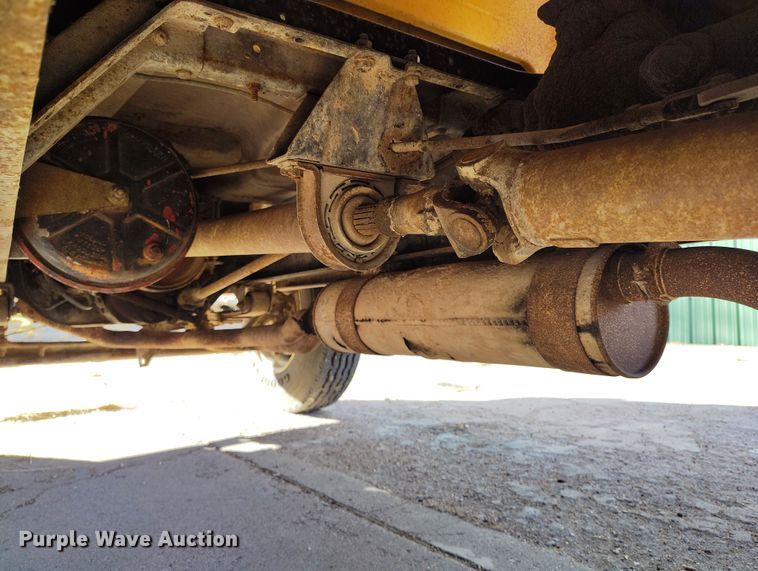 image for item DT0975 1973 Dodge D600 dump truck