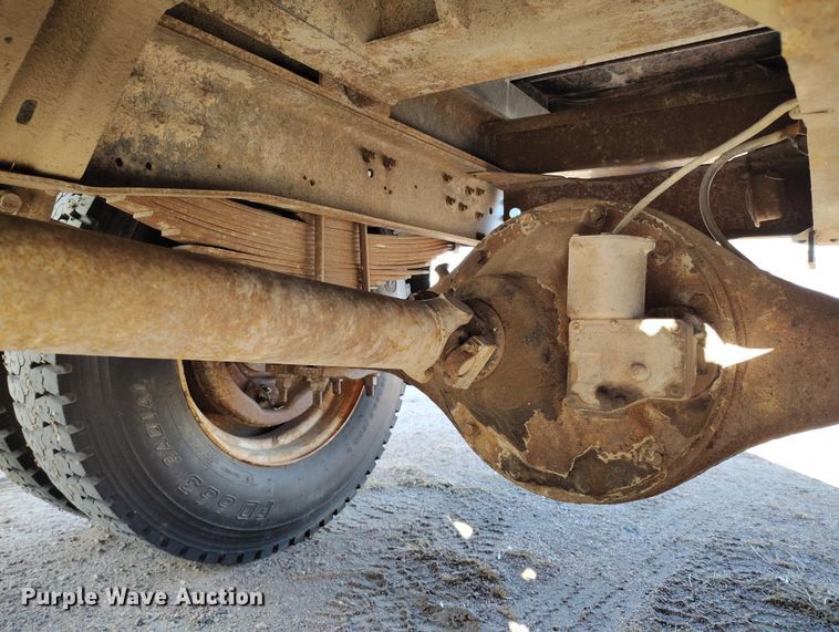 image for item DT0975 1973 Dodge D600 dump truck