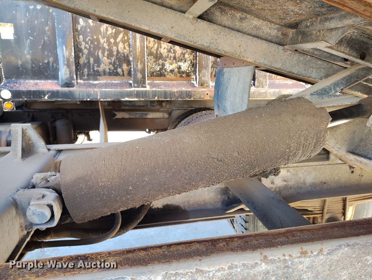 image for item DT0975 1973 Dodge D600 dump truck