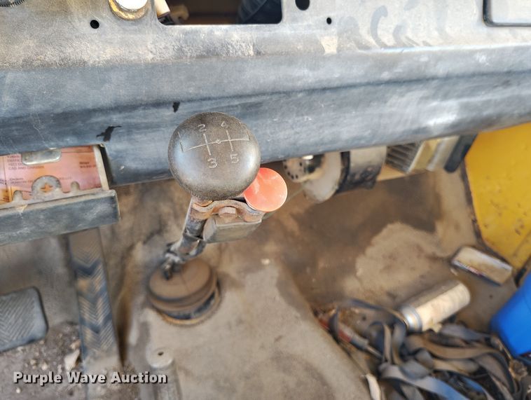 image for item DT0975 1973 Dodge D600 dump truck