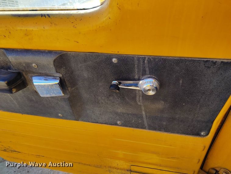 image for item DT0975 1973 Dodge D600 dump truck