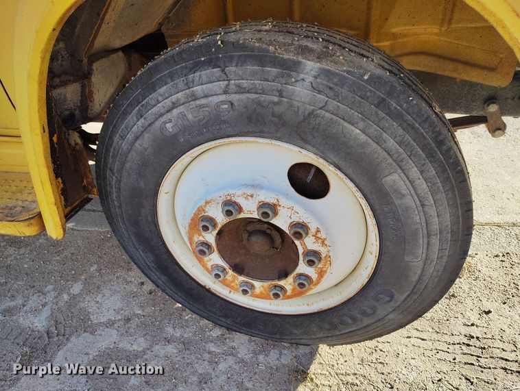 image for item DT0975 1973 Dodge D600 dump truck