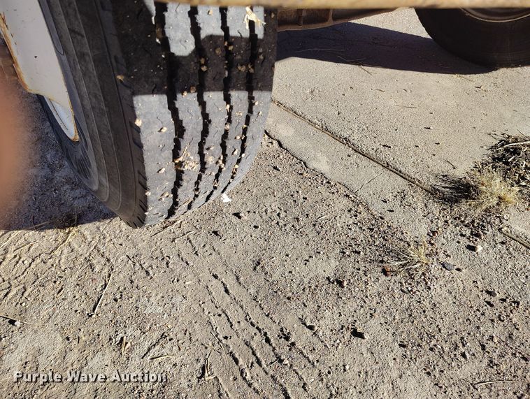 image for item DT0975 1973 Dodge D600 dump truck