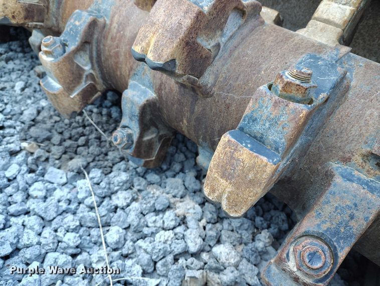 image for item DT0982 2017 Caterpillar HM418C skid steer mulcher