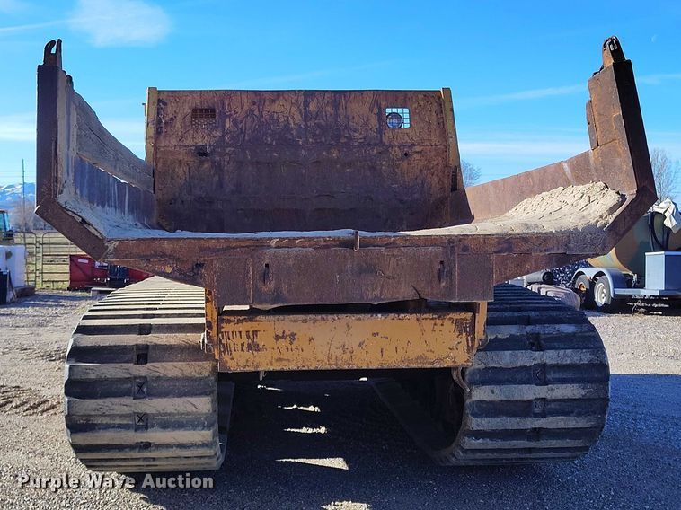 image for item DT0983 1991 Morooka MST-2200 track carrier