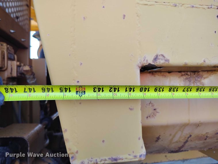 image for item DT0983 1991 Morooka MST-2200 track carrier