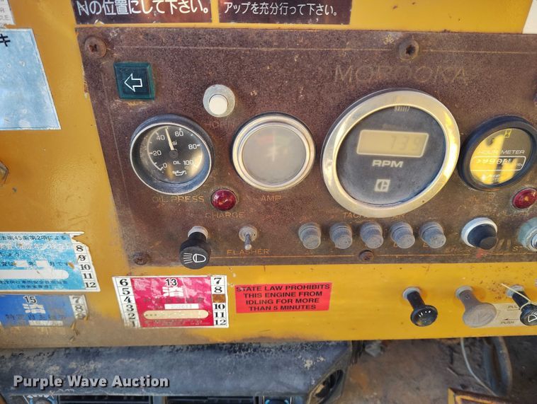 image for item DT0983 1991 Morooka MST-2200 track carrier