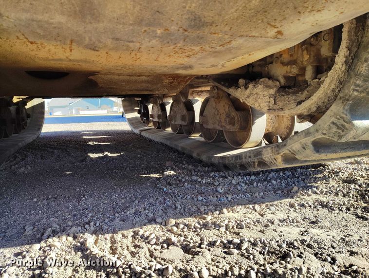 image for item DT0983 1991 Morooka MST-2200 track carrier