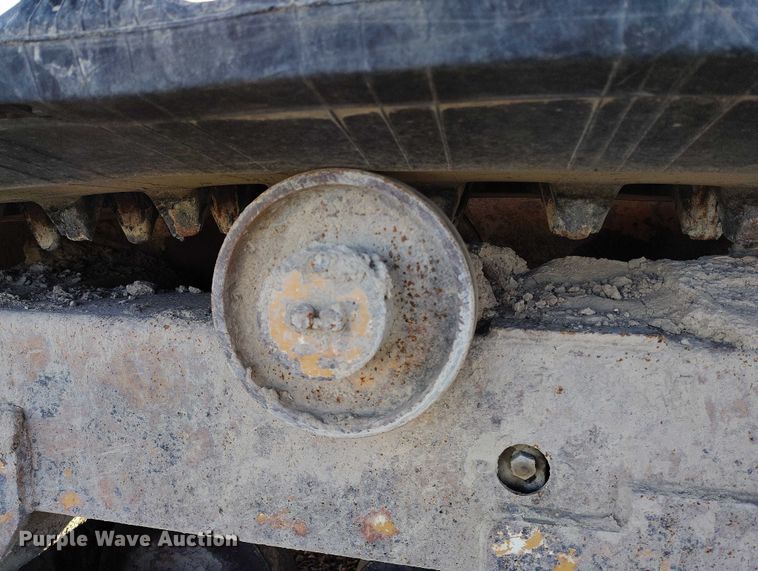 image for item DT0983 1991 Morooka MST-2200 track carrier