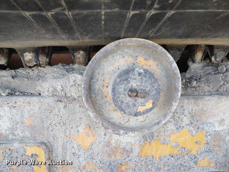 image for item DT0983 1991 Morooka MST-2200 track carrier