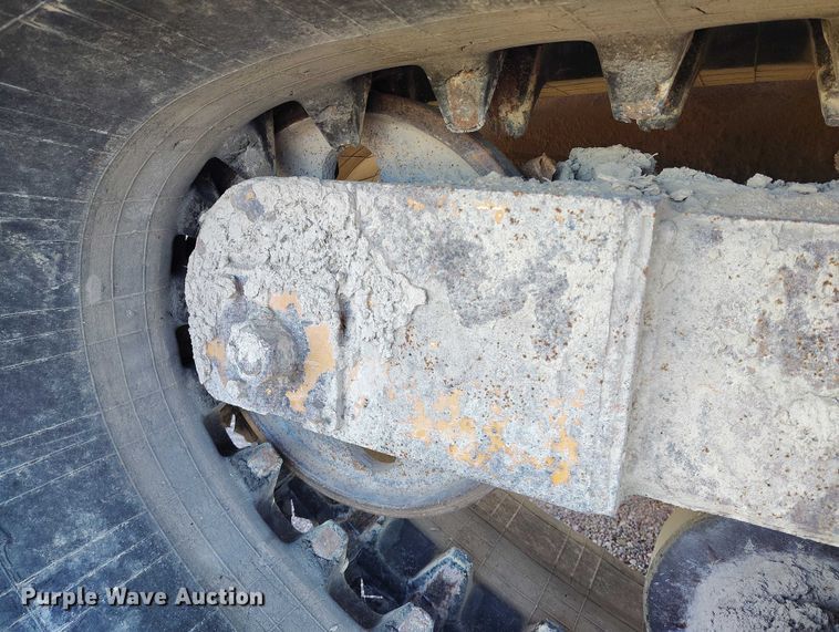 image for item DT0983 1991 Morooka MST-2200 track carrier