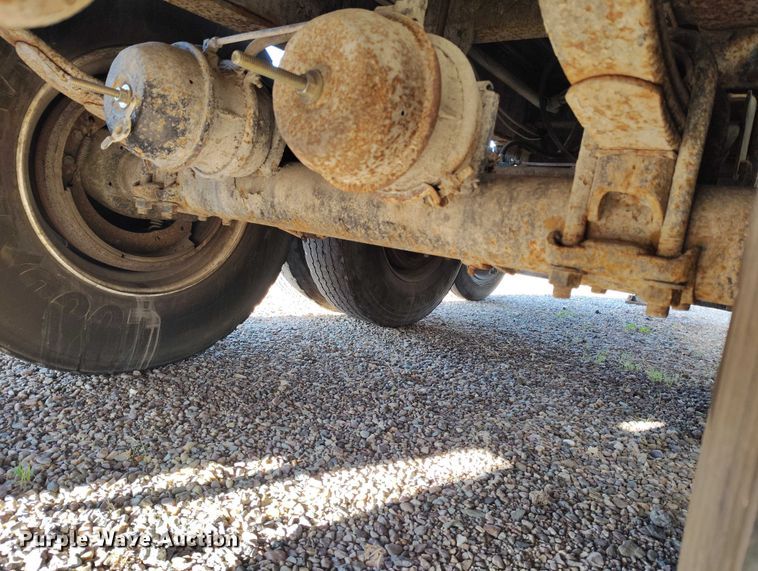 image for item DT0984 1995 Clement end dump pup trailer