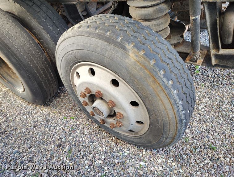 image for item DT0984 1995 Clement end dump pup trailer