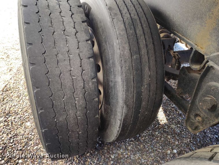 image for item DT0984 1995 Clement end dump pup trailer