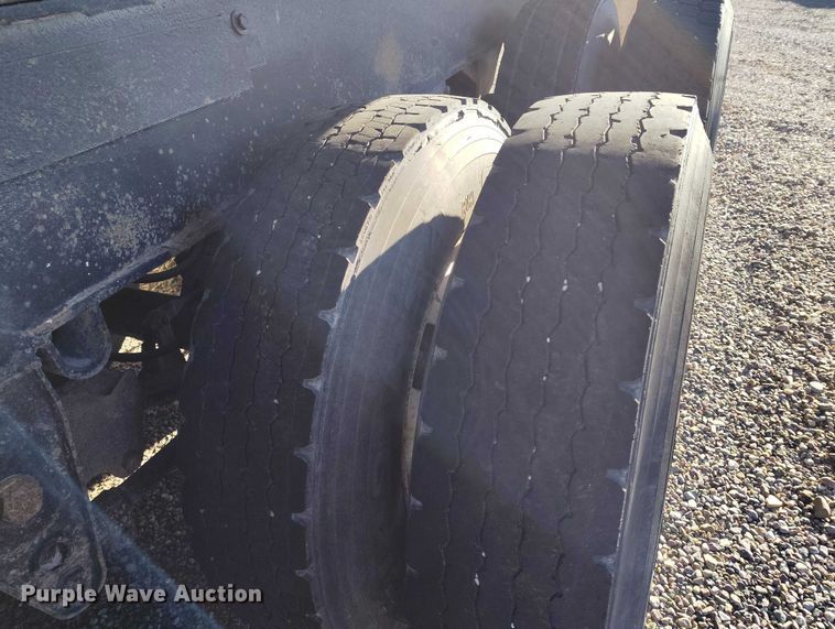 image for item DT0984 1995 Clement end dump pup trailer