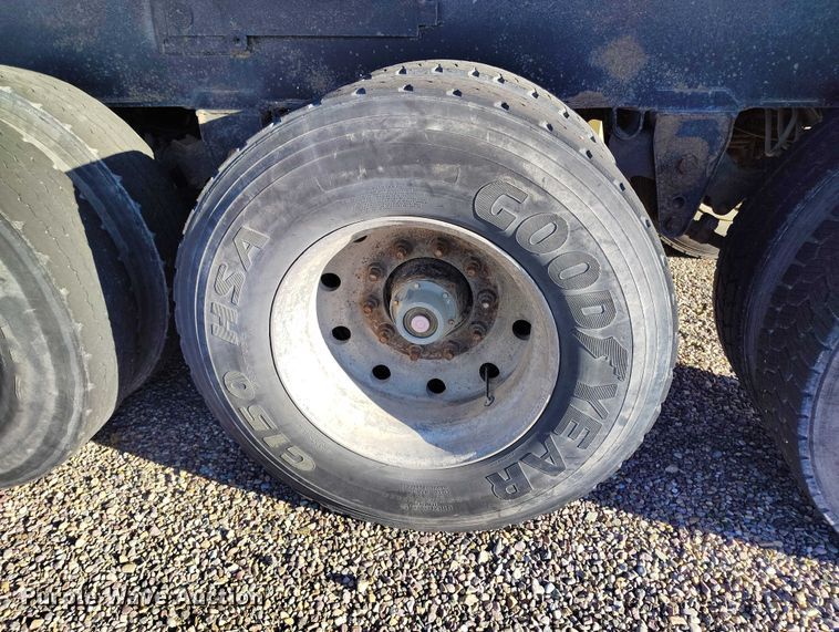 image for item DT0984 1995 Clement end dump pup trailer