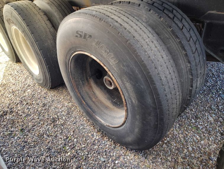 image for item DT0984 1995 Clement end dump pup trailer