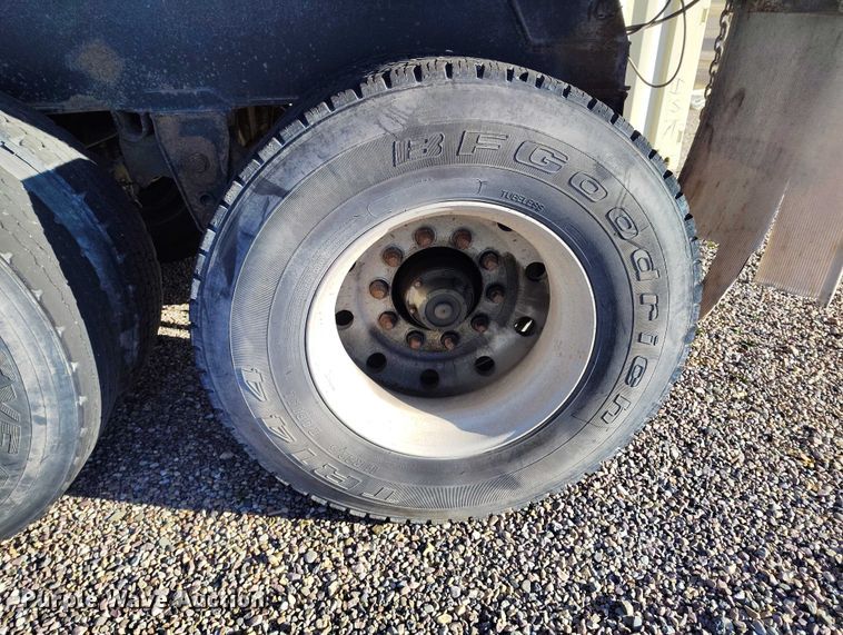 image for item DT0984 1995 Clement end dump pup trailer