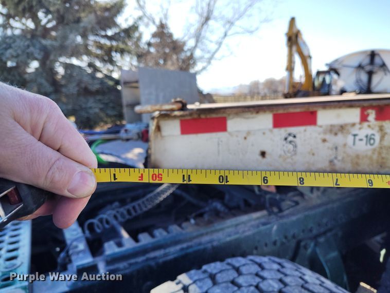 image for item DT0985 1995 Dakota Manufacturing Co. Trail-Eze lowboy equipment trailer