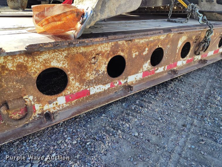 image for item DT0985 1995 Dakota Manufacturing Co. Trail-Eze lowboy equipment trailer