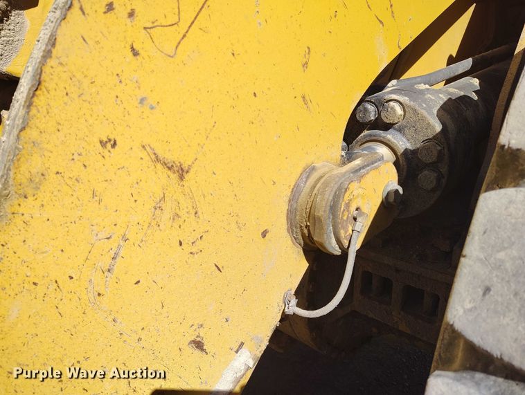 image for item DT0986 2012 Caterpillar 966K wheel loader