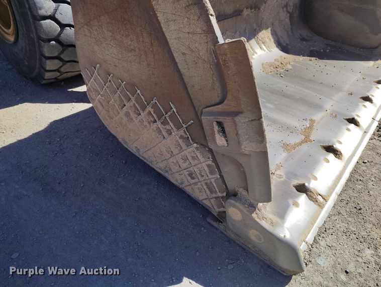 image for item DT0986 2012 Caterpillar 966K wheel loader