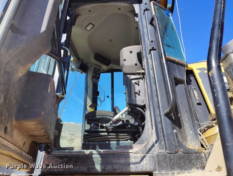 image for item DT0986 2012 Caterpillar 966K wheel loader