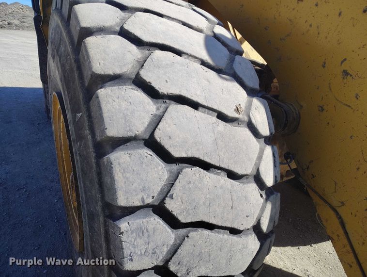 image for item DT0986 2012 Caterpillar 966K wheel loader