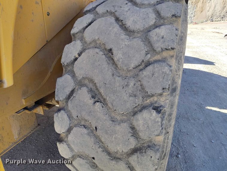 image for item DT0986 2012 Caterpillar 966K wheel loader