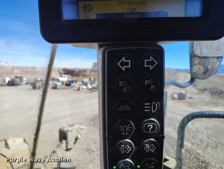 image for item DT0987 2019 Caterpillar 982M wheel loader