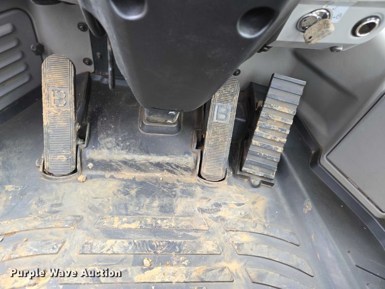 image for item DU2742 2021 Komatsu WA320-8 wheel loader