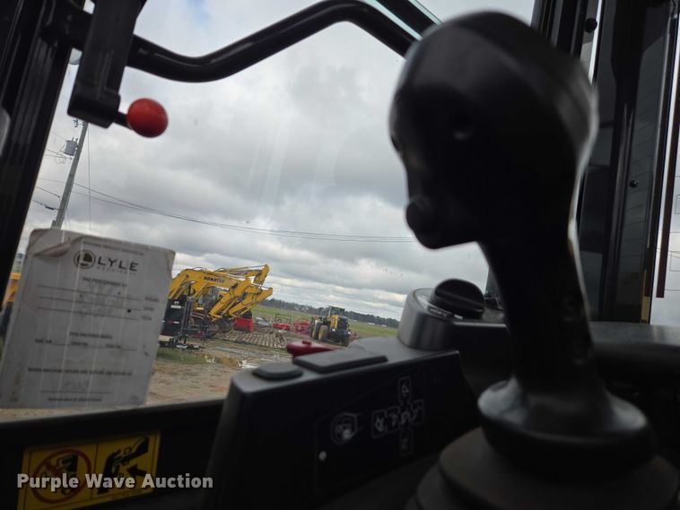 image for item DU2742 2021 Komatsu WA320-8 wheel loader