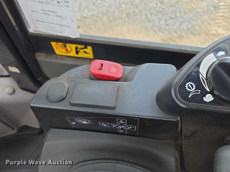 image for item DU2742 2021 Komatsu WA320-8 wheel loader