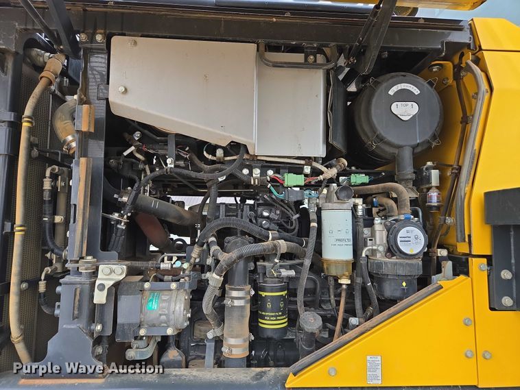 image for item DU2742 2021 Komatsu WA320-8 wheel loader