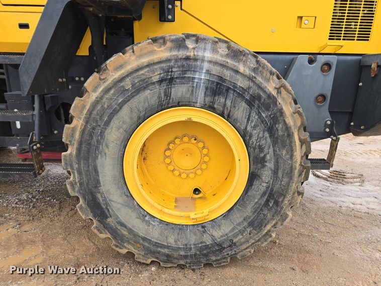 image for item DU2742 2021 Komatsu WA320-8 wheel loader