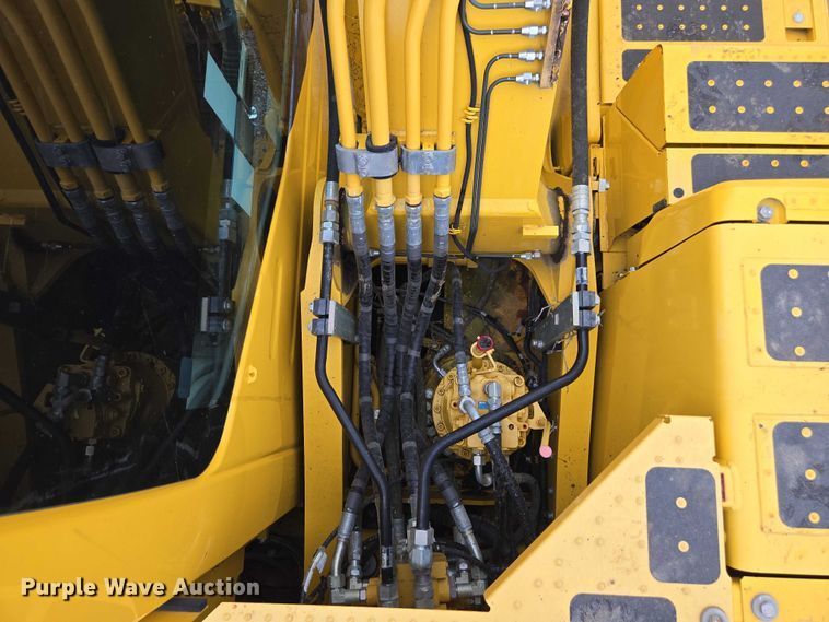 image for item DU2743 2023 Komatsu PC170LC-11 excavator