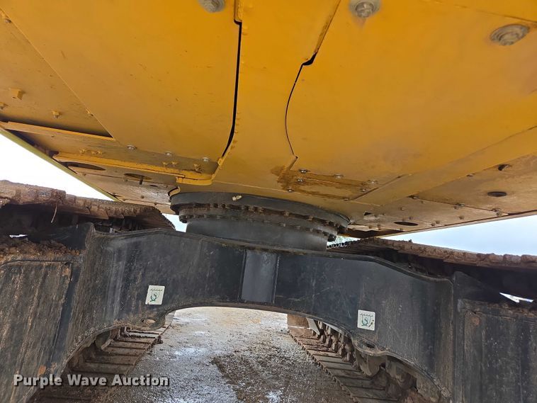 image for item DU2743 2023 Komatsu PC170LC-11 excavator