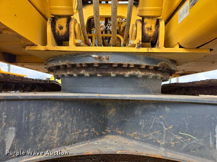 image for item DU2744 2021 Komatsu PC210LC-11 excavator