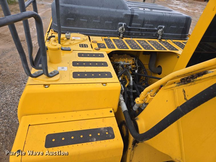 image for item DU2744 2021 Komatsu PC210LC-11 excavator